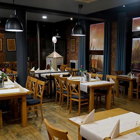 Grudziądz Hotel Rad מראה חיצוני תמונה