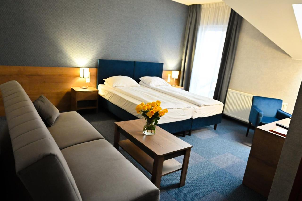 Grudziądz Hotel Rad מראה חיצוני תמונה