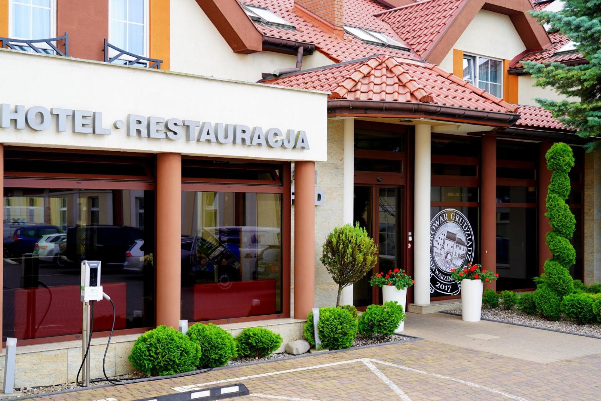Grudziądz Hotel Rad מראה חיצוני תמונה