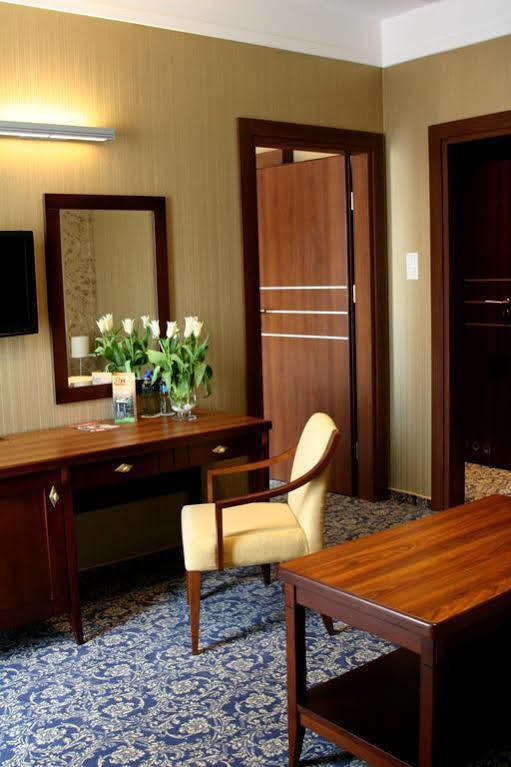 Grudziądz Hotel Rad מראה חיצוני תמונה