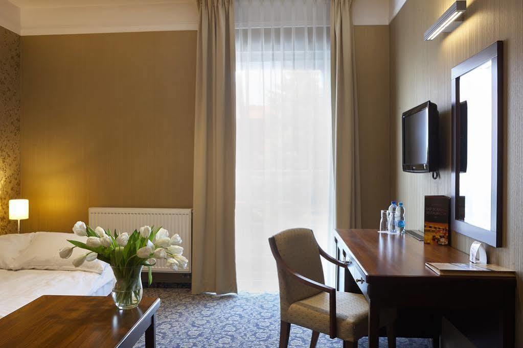 Grudziądz Hotel Rad מראה חיצוני תמונה