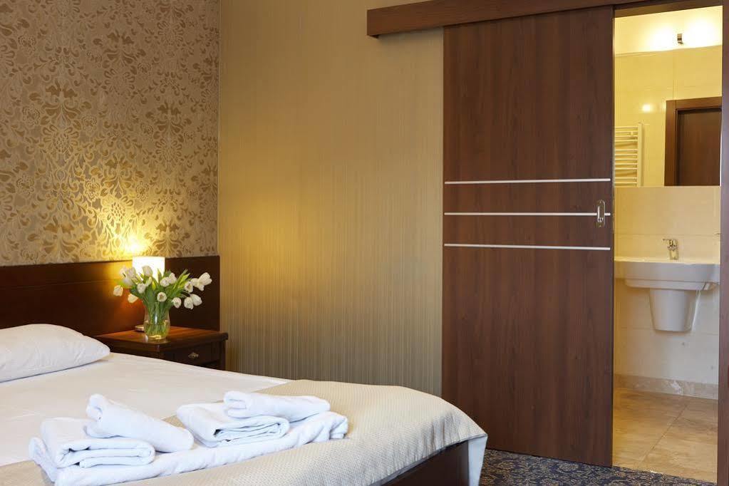 Grudziądz Hotel Rad מראה חיצוני תמונה