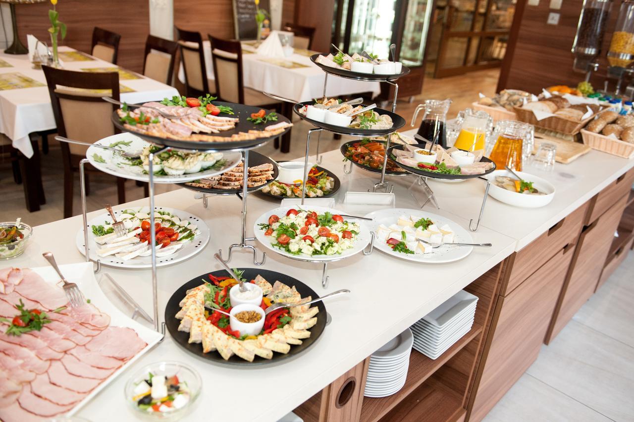 Grudziądz Hotel Rad מראה חיצוני תמונה